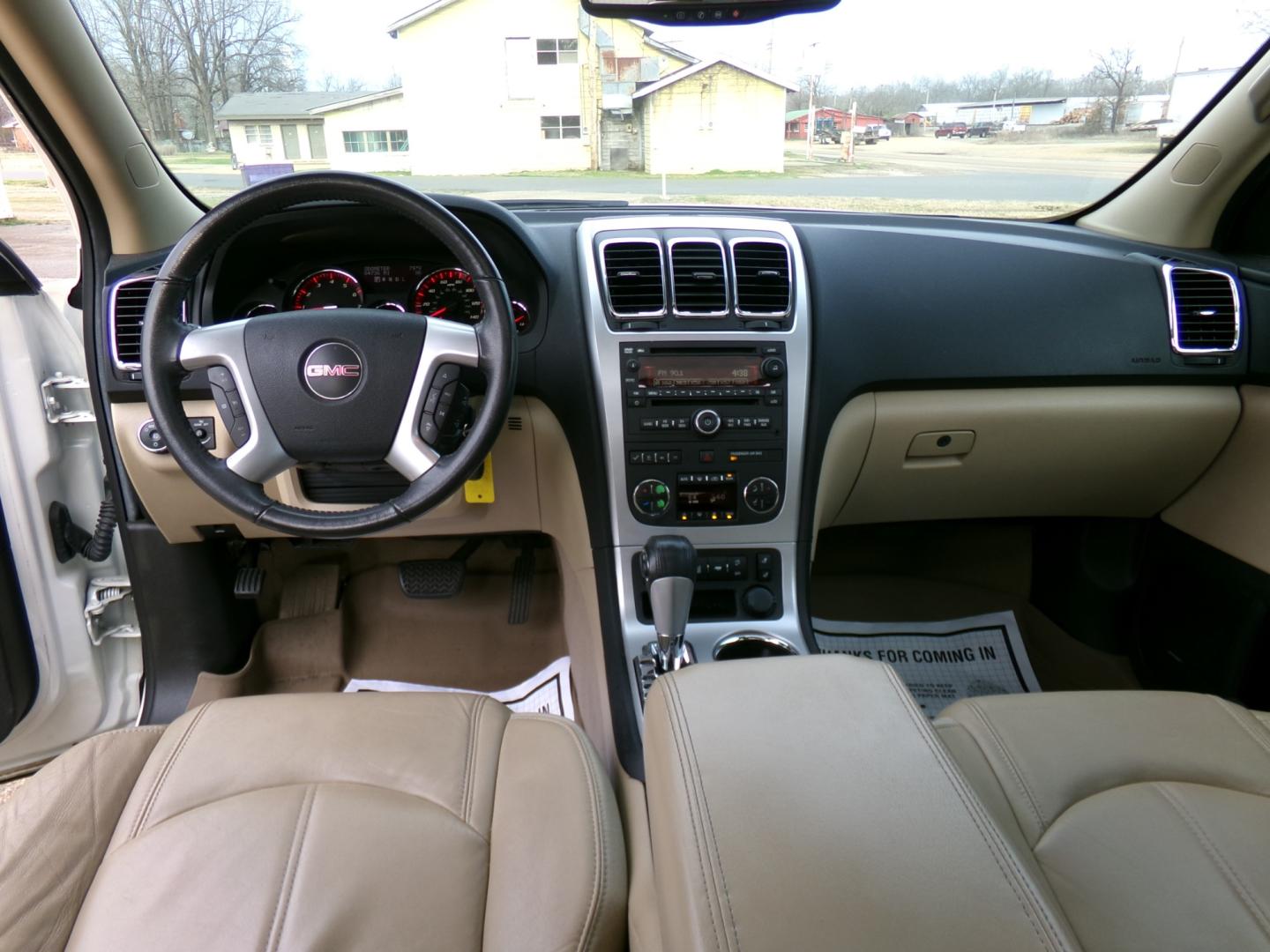 2012 White Diamond Pearl /Tan GMC Acadia SLT (1GKKRRED6CJ) with an 3.6L engine, automatic transmission, located at 401 First NE, Bearden, AR, 71720, (870) 687-3414, 33.726528, -92.611519 - Photo#23